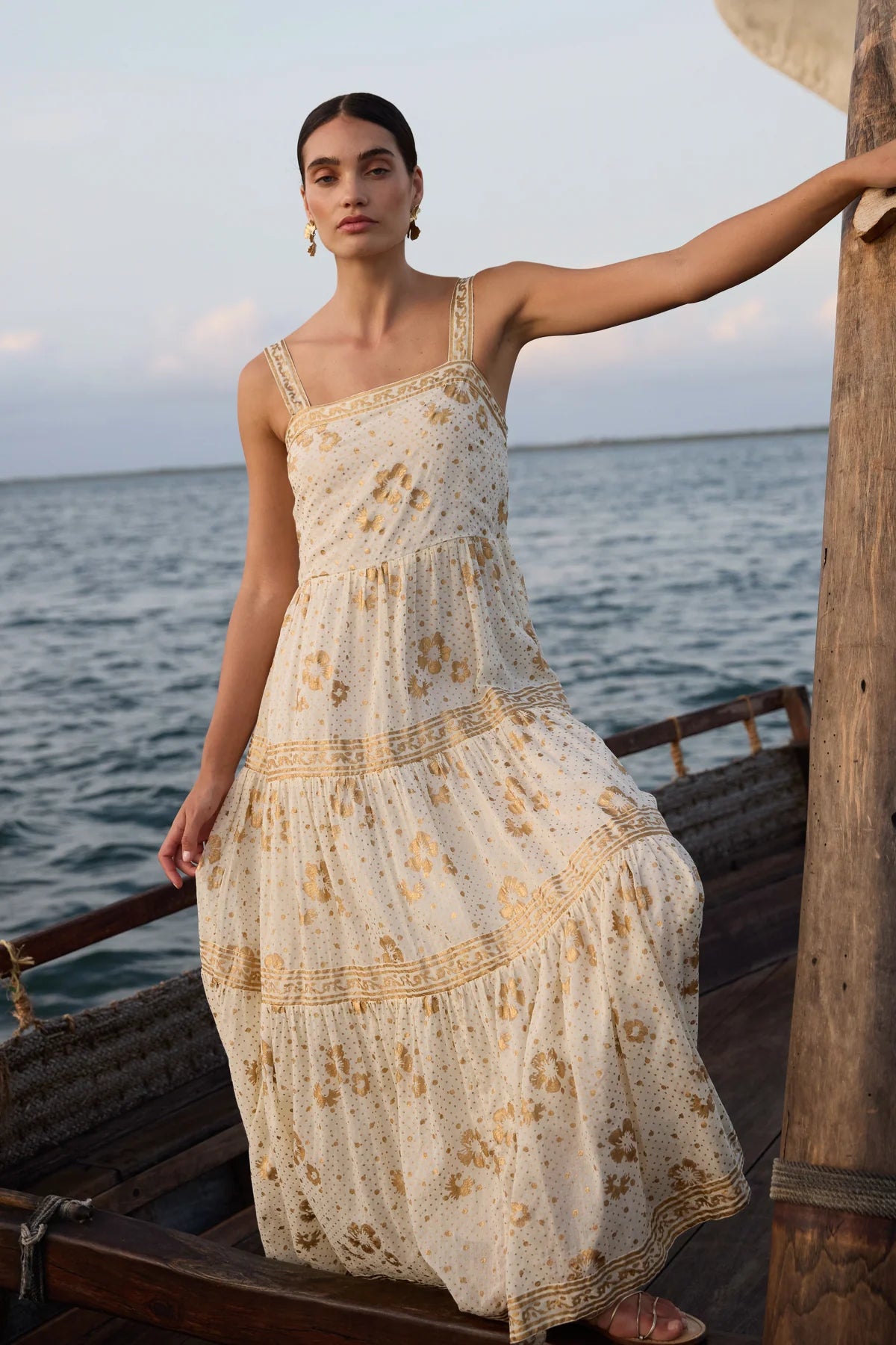 Carlin Cream and Gold Strappy Maxi Dress M Carlin Cream and Gold Strappy Maxi Dress M