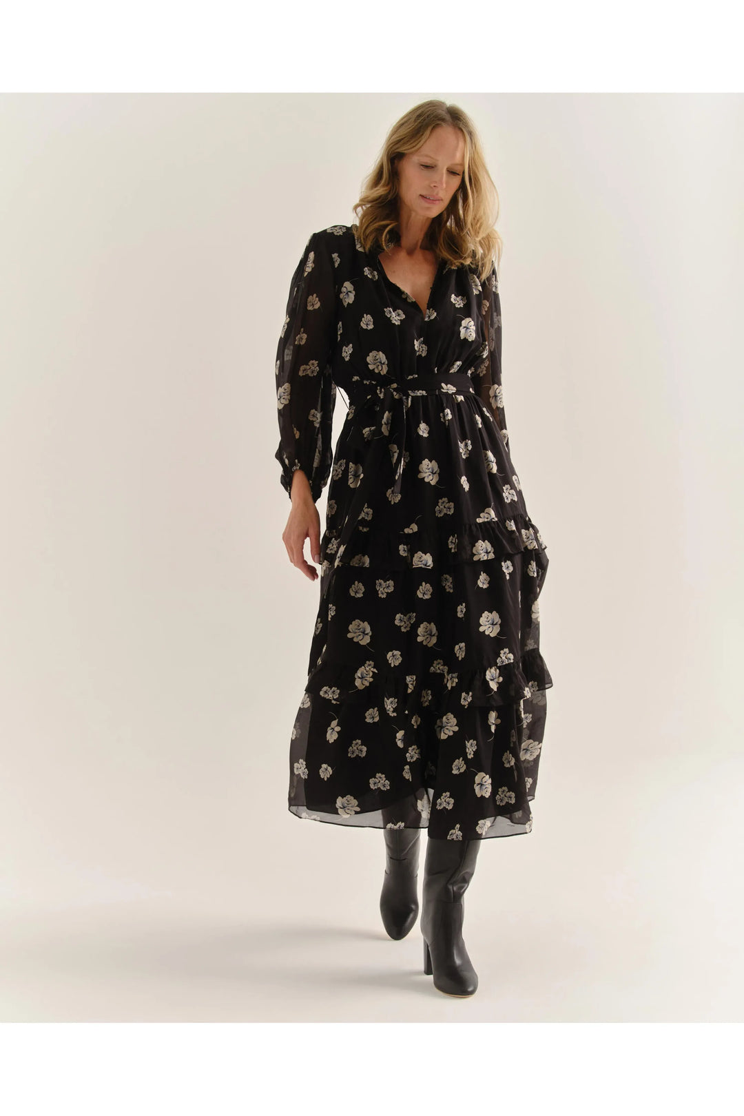 Black Moonlit Rose Long Sleeve Lorelei Midi Dress M Black Moonlit Rose Long Sleeve Lorelei Midi Dress M